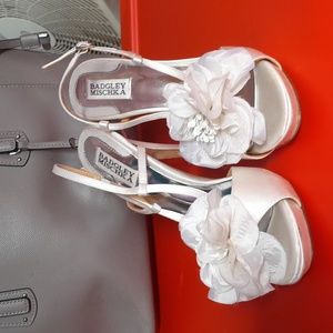 BADGLEY MISCHA 7 1/2 OFF-White shoe